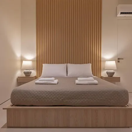Earthy Haven-minimalist Luxury & Hot Tub Apartmán Rhodes City